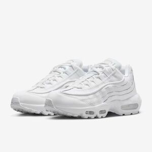 Nike Air Max 95 Essential Sneakers